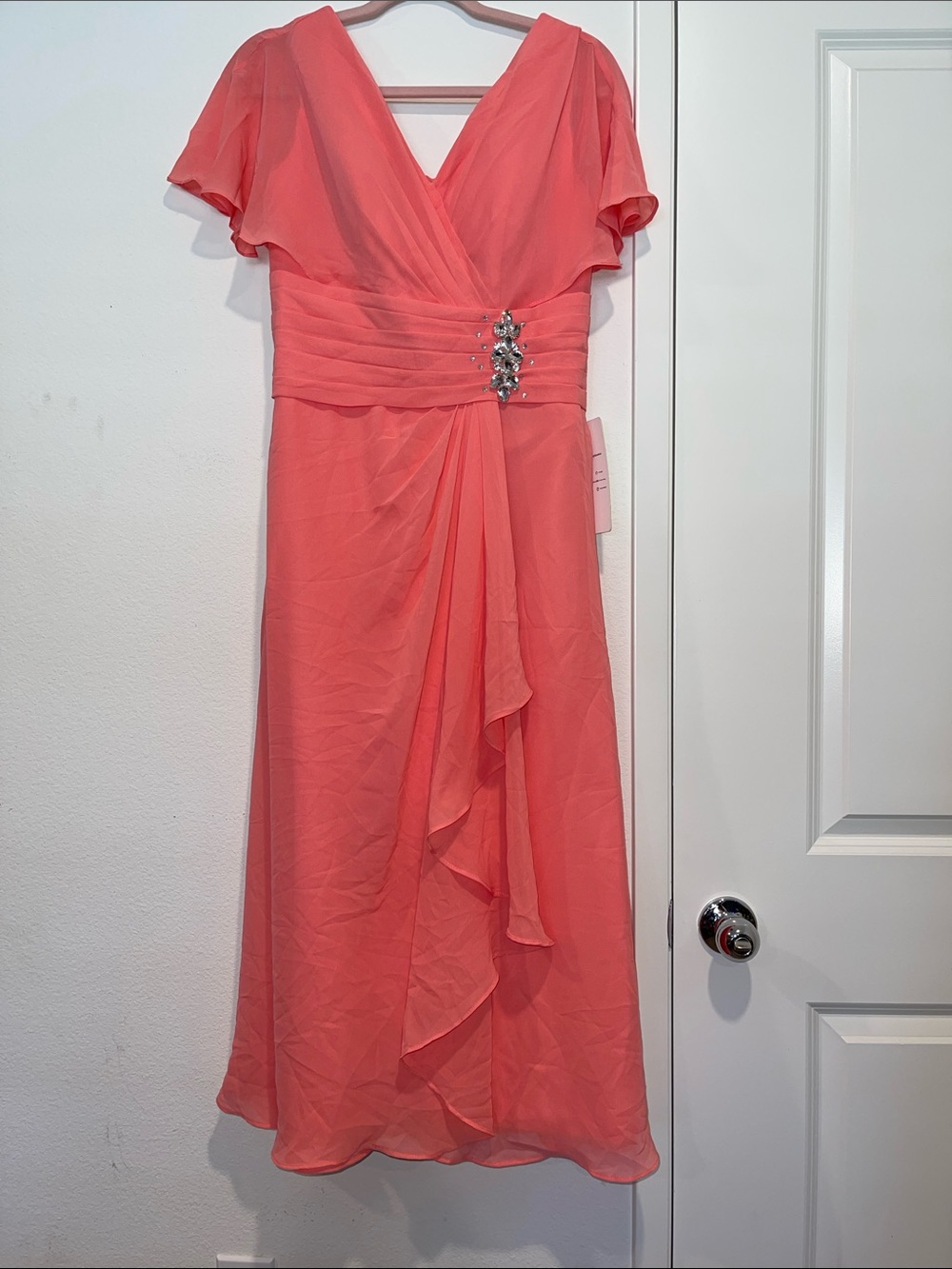 Coral V-Neck Chiffon Evening Dress with Embellished Waist